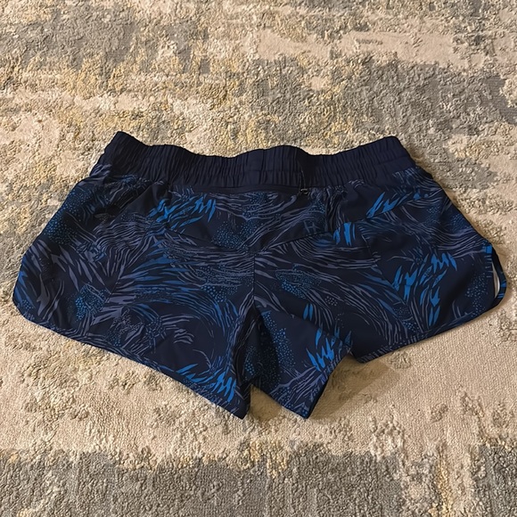 Patagonia Womens Shorts - Size Small - Picture 2 of 2